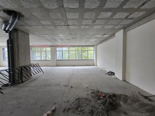 Tirane, shitet ambjent biznesi Kati 2, 497 m² 1.100.000 € 