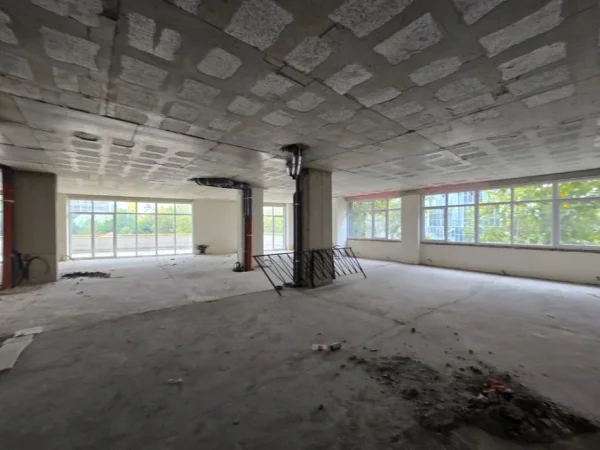 Tirane, shitet ambjent biznesi Kati 2, 497 m² 1.100.000 € 