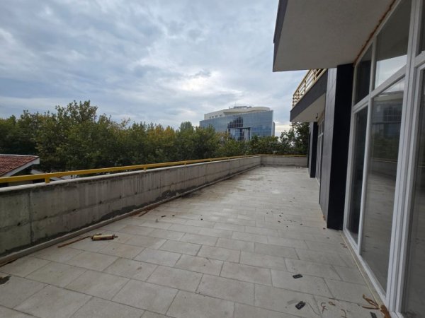 Tirane, shitet ambjent biznesi Kati 2, 497 m² 1.100.000 € 