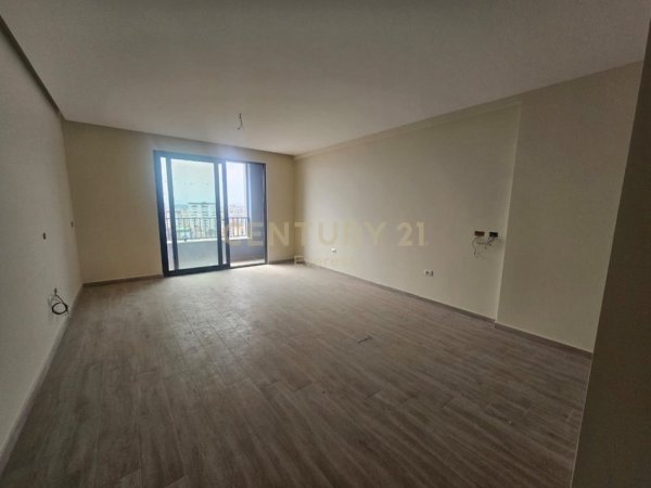 Tirane, shitet apartament 3+1+Aneks+Ballkon Kati 8, 134 m² 262.000 € (Bulevardi i Ri)