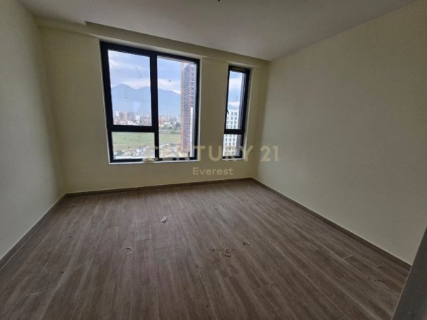 Tirane, shitet apartament 3+1+Aneks+Ballkon Kati 8, 134 m² 262.000 € (Bulevardi i Ri)