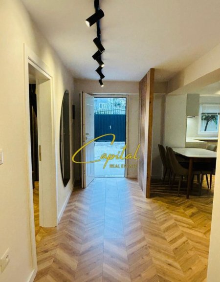 Tirane, jepet me qera apartament 2+1 Kati 1, 70 m² 700 € (ISH TREGU ELEKTRIK)