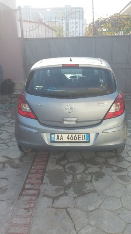 Tirane, shes makine Opel Corsa 1.3CDTI 2007 Nafte, gri metalizato manuale Kondicioner 242.000 km 1.800 €