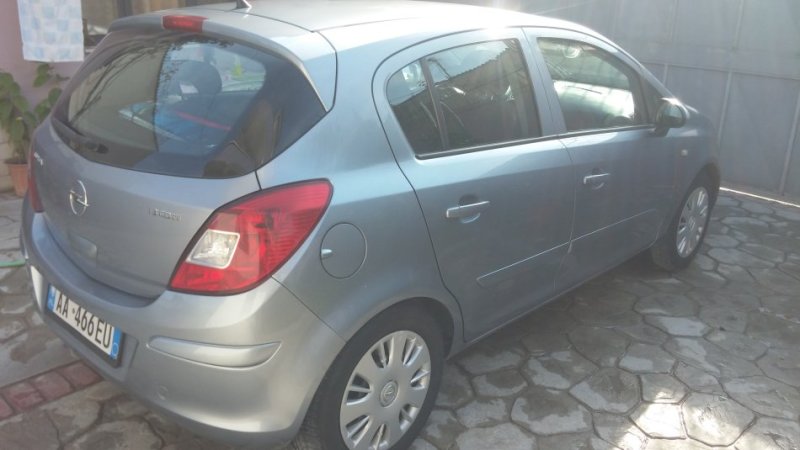 Tirane, shes makine Opel Corsa 1.3CDTI 2007 Nafte, gri metalizato manuale Kondicioner 242.000 km 1.800 €