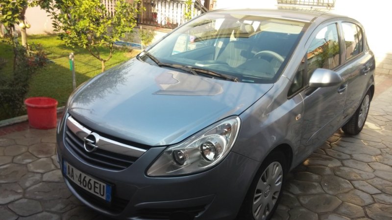 Tirane, shes makine Opel Corsa 1.3CDTI 2007 Nafte, gri metalizato manuale Kondicioner 242.000 km 1.800 €