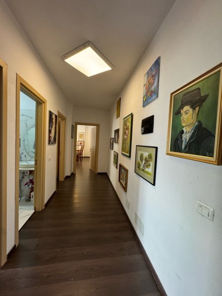 JEPET APARTAMENT 2+1 ME QERA NE FRESK TEK MURAGA