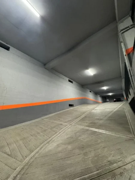 Tirane, shitet garazh | post parkimi Kati -2, 37 m² 60.000 € (RRUGA ASIM ZENELI STADIUMI AIR ALBANIA)