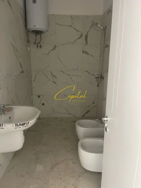 Tirane, shitet apartament 2+1 Kati 2, 112 m² 191.000 € (ASTIR)