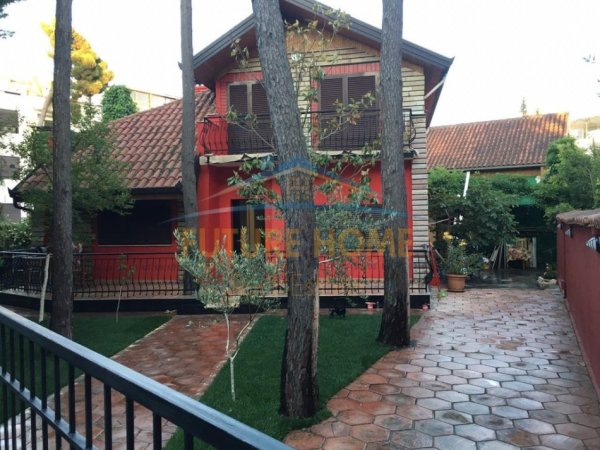 Durres, shes Vile 4+1+Aneks+Ballkon Kati 0, 313 m² 370.000 € (golem)