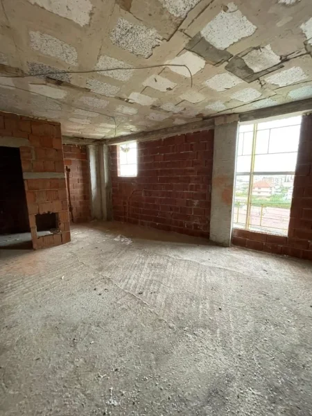 Tirane, shitet apartament 1+1 Ali Demi, 65 m² 90.000 €