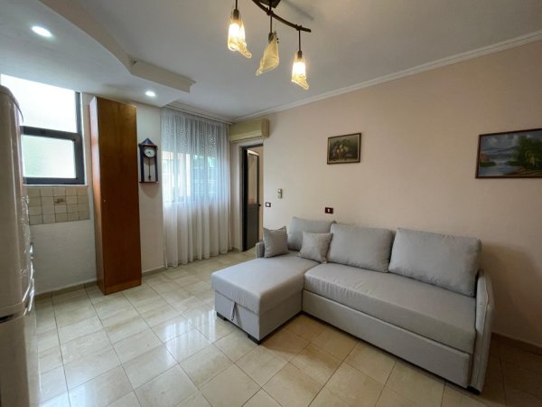 Tirane, jepet me qera apartament 1+1 Kati 2, 51 m² 600 € (Shkolla Baletit)