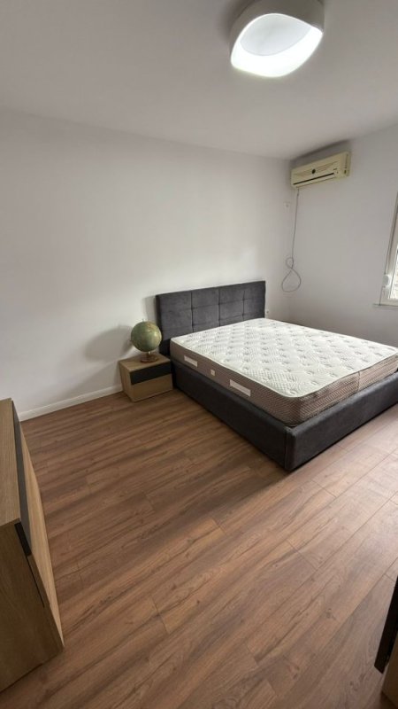 Tirane, jepet me qera apartament 2+1 Kati 5, 80 m² 600 € (Zogu i zi)