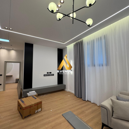 Green and White Minimalist House for Sale Facebook Post - 2025-10-22T131852.588.png