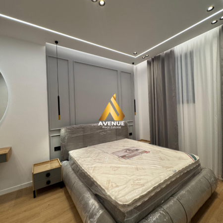 Green and White Minimalist House for Sale Facebook Post - 2025-10-22T131810.611.png