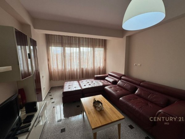 Tirane, shitet apartament 2+1 Kati 4, 81 m² 165.000 € (Vilat e Selites)