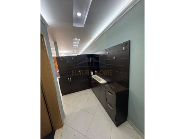 Tirane, jepet me qera apartament 2+1 Kati 6, 112 m² 700 € (Unaza e Re.)