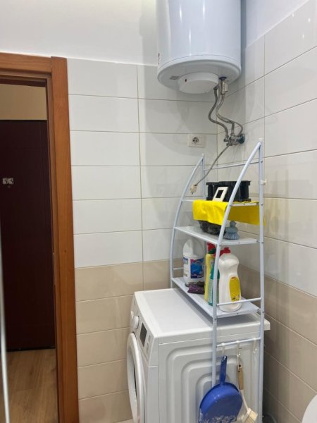 🏢 Jepet me Qira Apartament 1+1 |  📍Pallati i Tibos (përballë Delijorgjit)