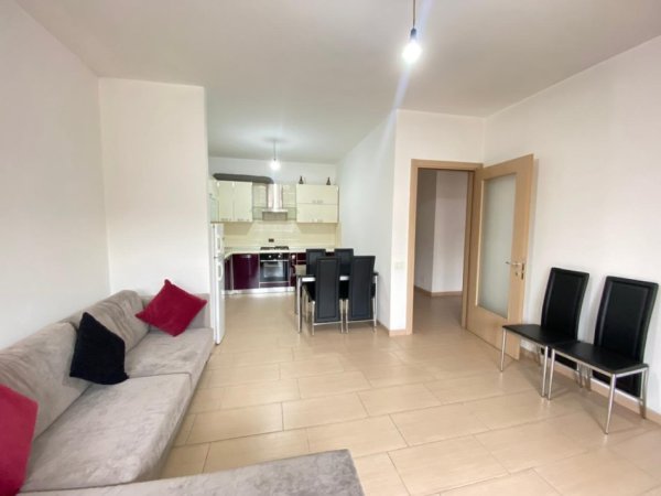 Tirane, jepet me qera apartament 2+1+Ballkon Kati 2, 110 m² 550 € (Rruga Jordan Misja (prane burgut))