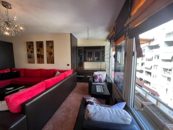 Tirane, jepet me qera apartament 3+1+Ballkon Kati 6, 105 m² 630 € (Unaza e Re)
