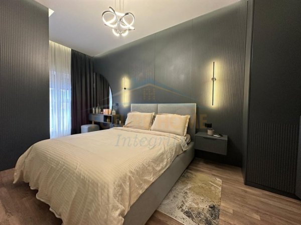Tirane, shitet apartament 1+1+Post Parkimi , Kati 6, 78 m² 150.000 € (Kompleksi Mangalem , Alidemi)