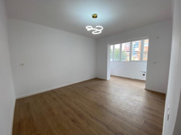 Tirane, shes apartament 1+1 Kati 4, 63 m² 169.000 € (21 dhjetori)