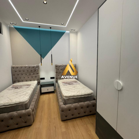 Green and White Minimalist House for Sale Facebook Post - 2025-10-22T141237.923.png