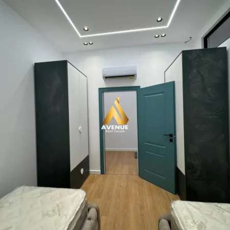 Tirane, jepet me qera apartament 2+1 Kati 1, 80 m² 900 € (kodra e diellit)