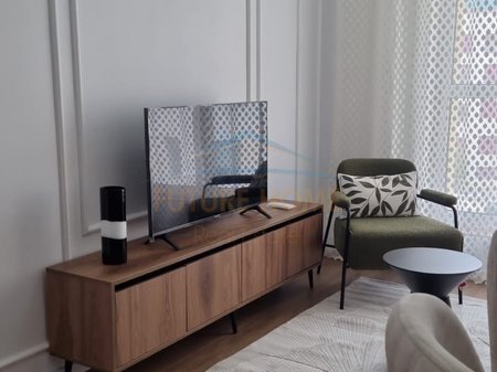 Shqiperi, jepet me qera apartament 1+1 Kati 2, 50 m² 450 € 