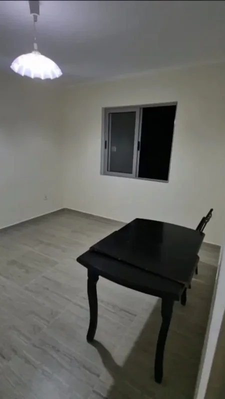 Tirane, jepet me qera apartament 1+1 Kati 4, 410 € 