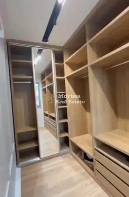 Tirane, shitet apartament 2+1 Kati 3, 125 m² 262.650 € (Fusha e Aviacionit)