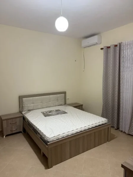 Tirane, jepet me qera apartament 2+1 Kati 2, 90 m² 450 € (sauk)