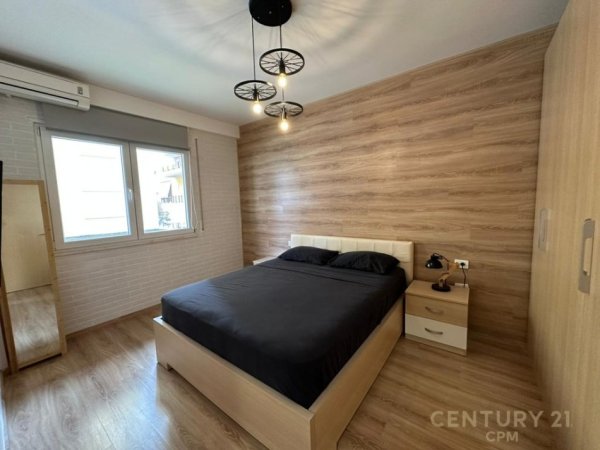 Tirane, jepet me qera apartament 1+1 Kati 1, 50 m² 550 € (Kodra e Diellit)