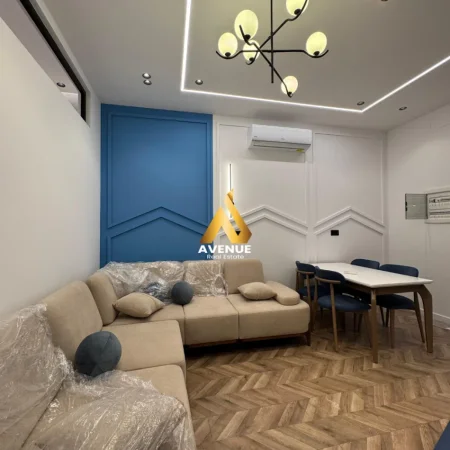 Tirane, jepet me qera apartament 2+1 Kati 1, 80 m² 900 € (kodra e diellit)