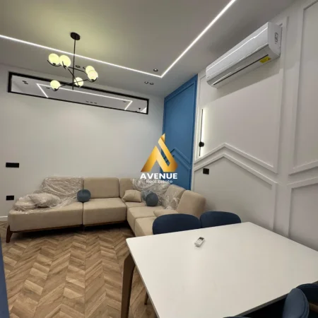Tirane, jepet me qera apartament 2+1 Kati 1, 80 m² 900 € (kodra e diellit)