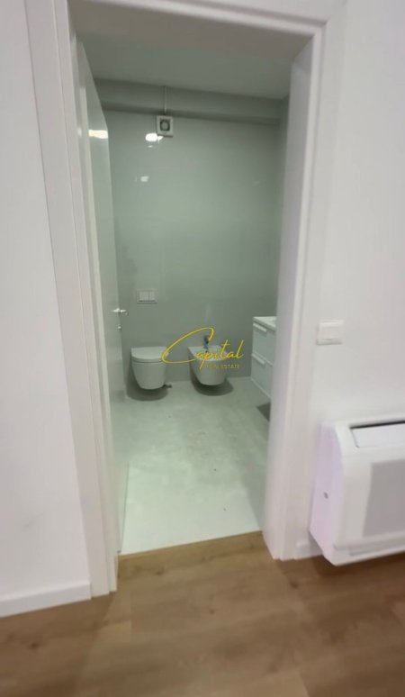 Tirane, jepet me qera zyre Kati 3, 300 m² 3.500 € (RRUGA E KAVAJES)