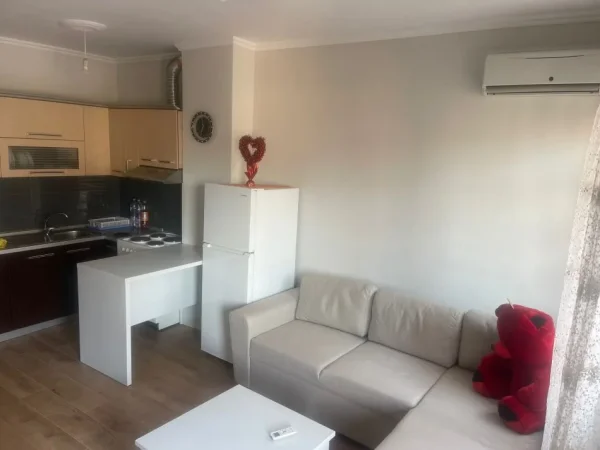 Tirane, jepet me qera apartament 1+1 Kati 3, 66 m² 500 € (Astir)