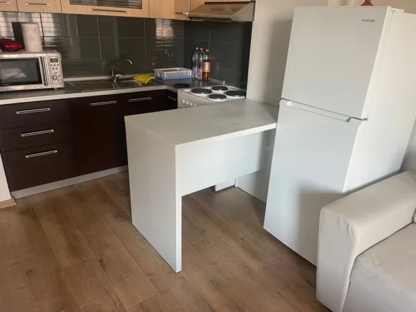 Tirane, jepet me qera apartament 1+1 Kati 3, 66 m² 500 € (Astir)