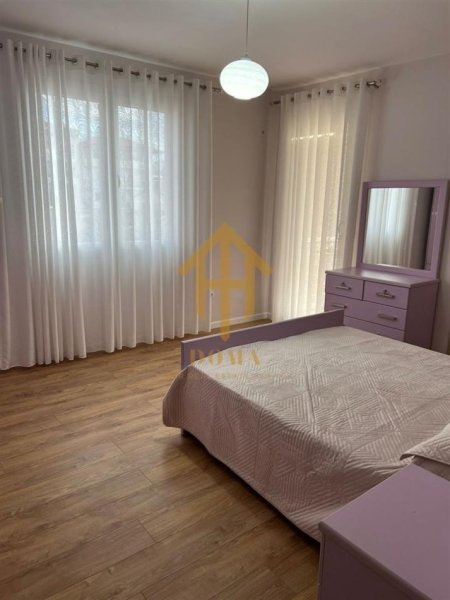 Tirane, jepet me qera apartament 2+1 Kati 2, 100 m² 800 € (Fakulteti Ekonomik, Rruga Gramoz Pashko)
