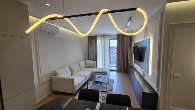 Tirane, jepet me qera apartament 2+1+Ballkon Kati 8, 112 m² 800 € (Rezidenca Future Home)