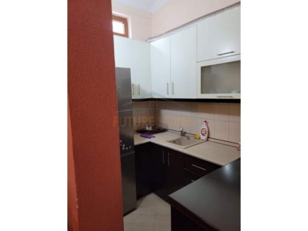 Tirane, jepet me qera apartament 2+1 Kati 7, 91 m² 350 Euro