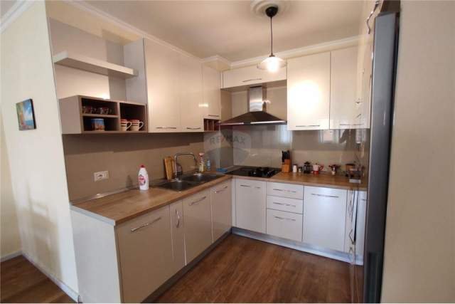 Tirane, jepet me qera apartament 2+1+BLK Kati 4, 80 m² 650 Euro (Artan Lenja)