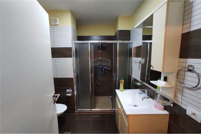 Tirane, jepet me qera apartament 2+1+BLK Kati 4, 80 m² 650 Euro (Artan Lenja)