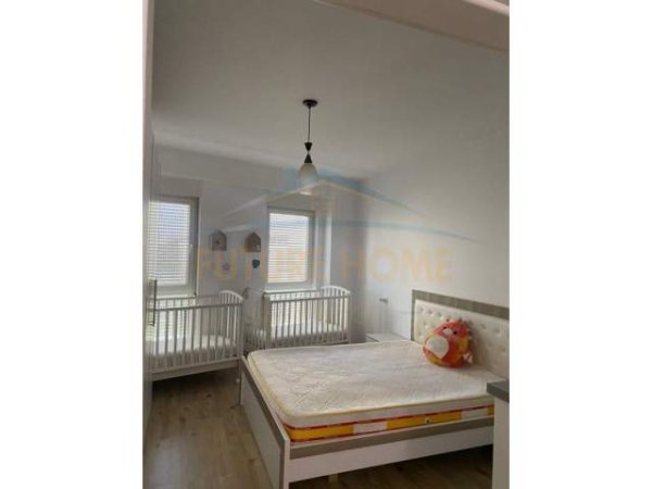 Tirane, jepet me qera 2+1 Kati 3, 85 m² 500 Euro (Rruga e Kavajes)