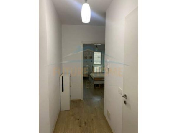 Tirane, jepet me qera 2+1 Kati 3, 85 m² 500 Euro (Rruga e Kavajes)