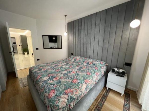 Tirane, jepet me qera apartament 3+1+BLK Kati 1, 140 m² 1.400 Euro (KOPSHTI ZOOLOGJIK)