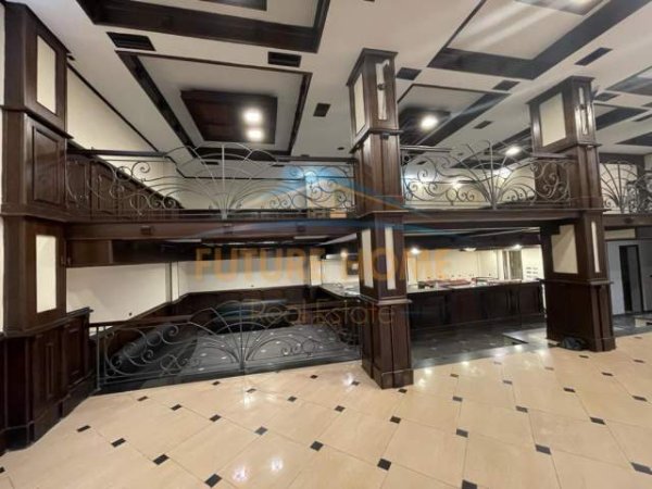 Tirane, jepet me qera apartament duplex 2+1 Kati 0, 260 m² 1.500 Euro (Qender)