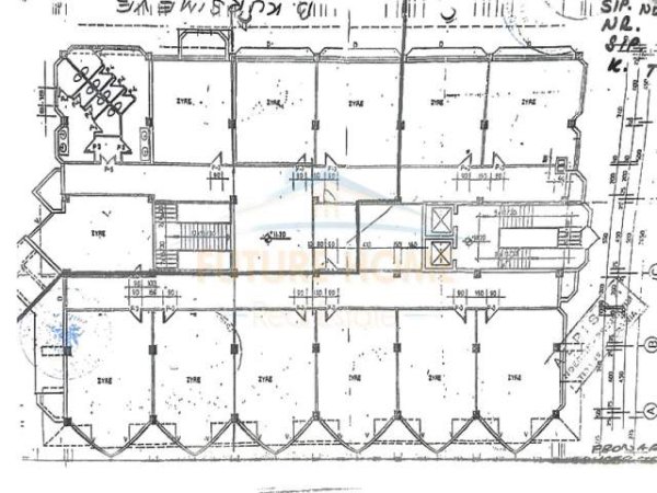 Tirane, jepet me qera ambjent biznesi Kati 3, 417 m² 6.000 Euro (Qender)
