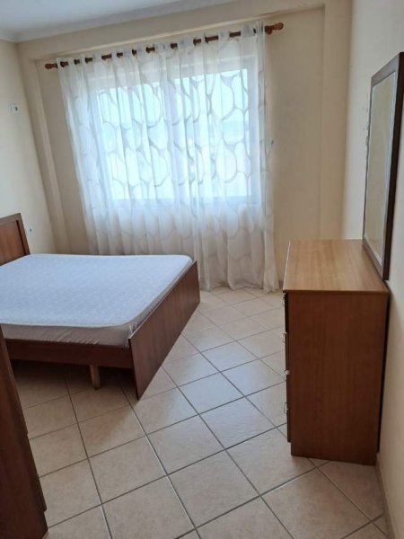 Tirane, jepet me qera apartament 1+1+BLK Kati 8, 75 m² 33.000 Leke (Astir)