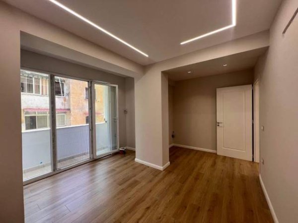 Tirane, shitet apartament 2+1 Kati 2, 117 m² 220.000 Euro (Rruga e Kosovarve)