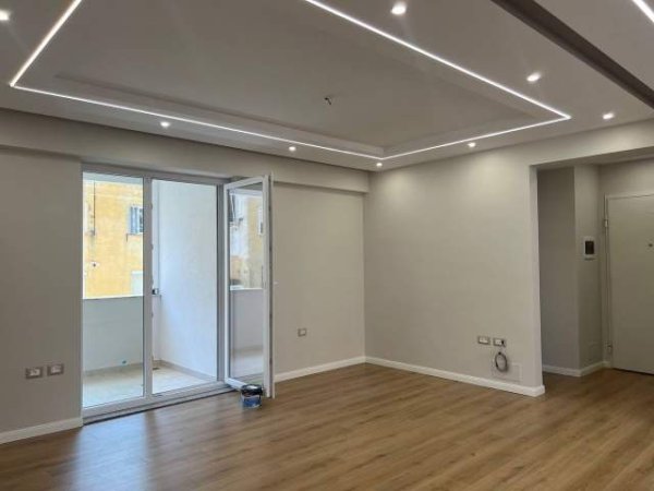 Tirane, shitet apartament 2+1 Kati 2, 117 m² 220.000 Euro (Rruga e Kosovarve)